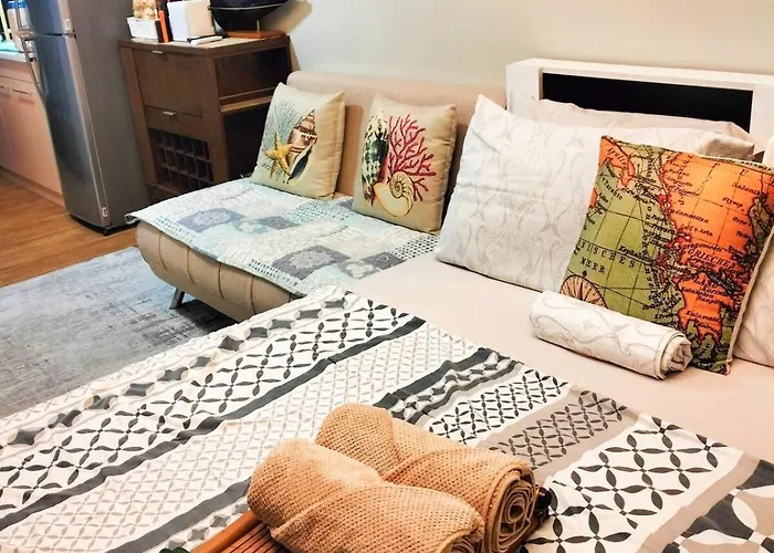 Flair Towers Urban Staycations Apartment Manila