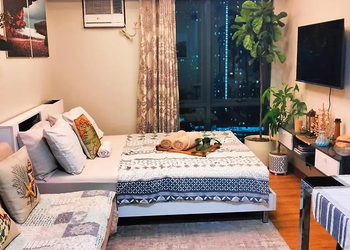Flair Towers Urban Staycations Apartment *